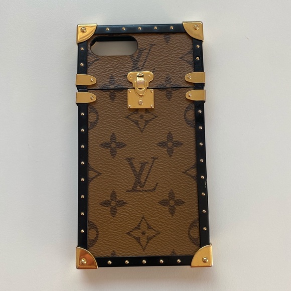 Louis Vuitton iPhone 7 Plus Cover - Picture 3 of 10